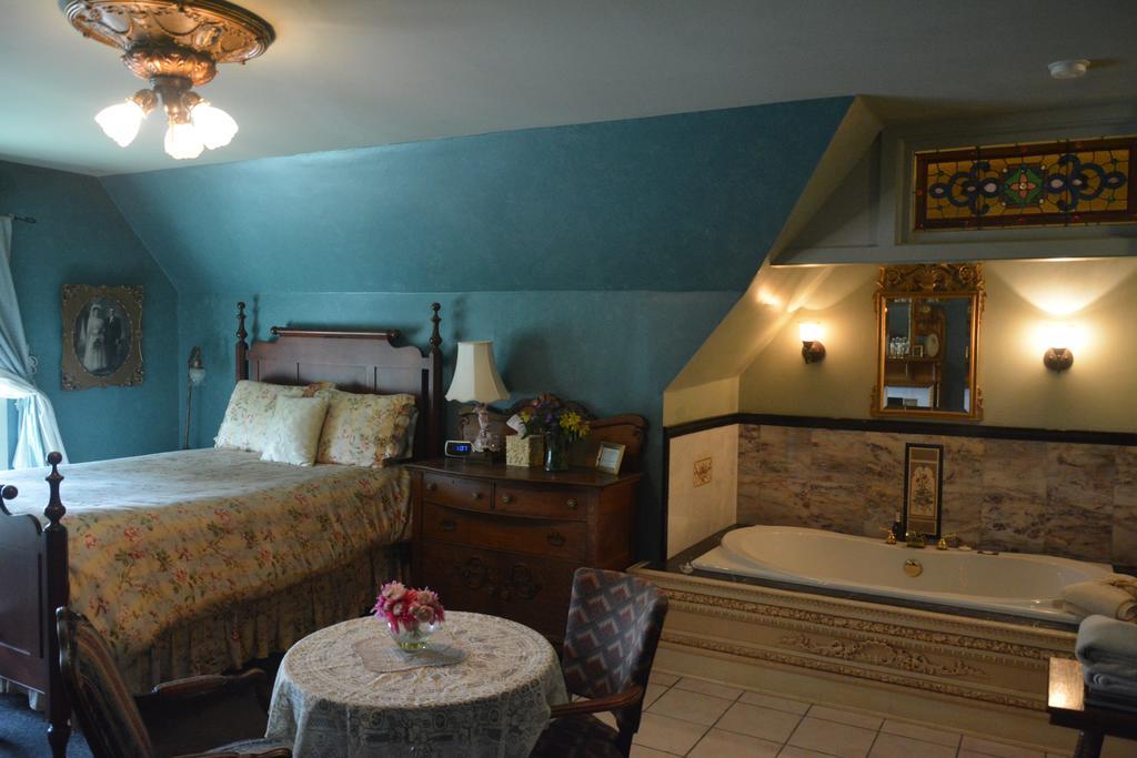 Brumder Mansion Milwaukee Quarto foto
