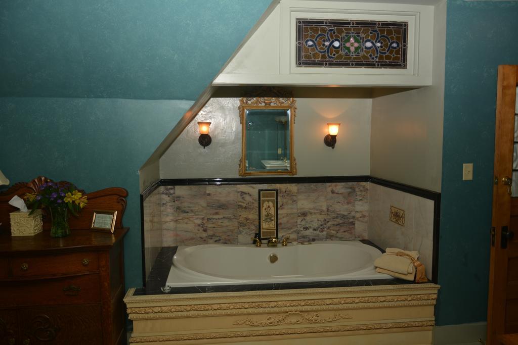 Brumder Mansion Milwaukee Quarto foto